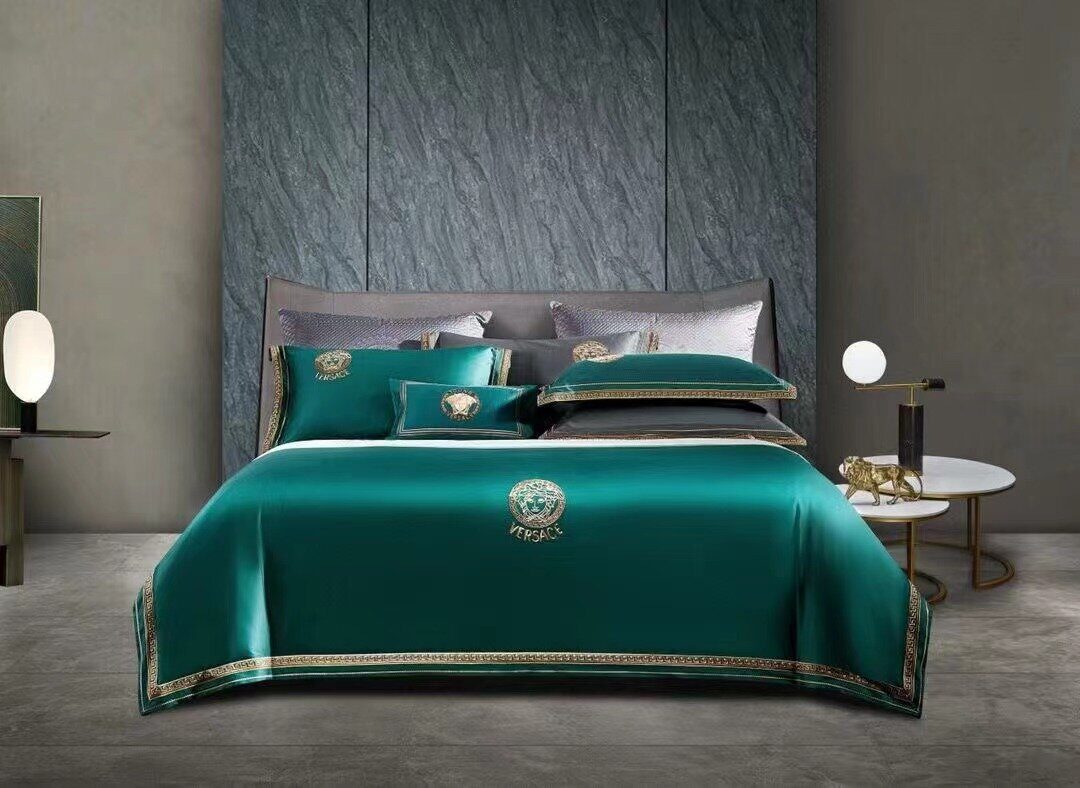 Комплект постельного белья VERSACE original