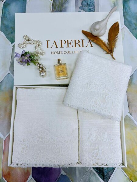Полотенца Laperla с кружевом белые
